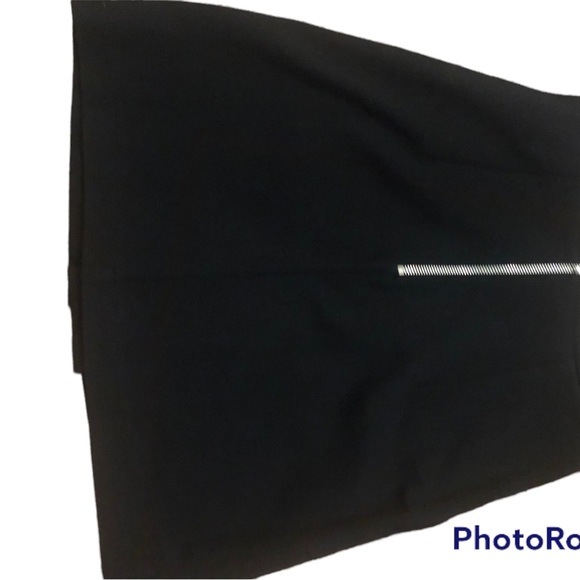 Cute Skirt from FRENCH CONNECTION - Picture 2 of 5